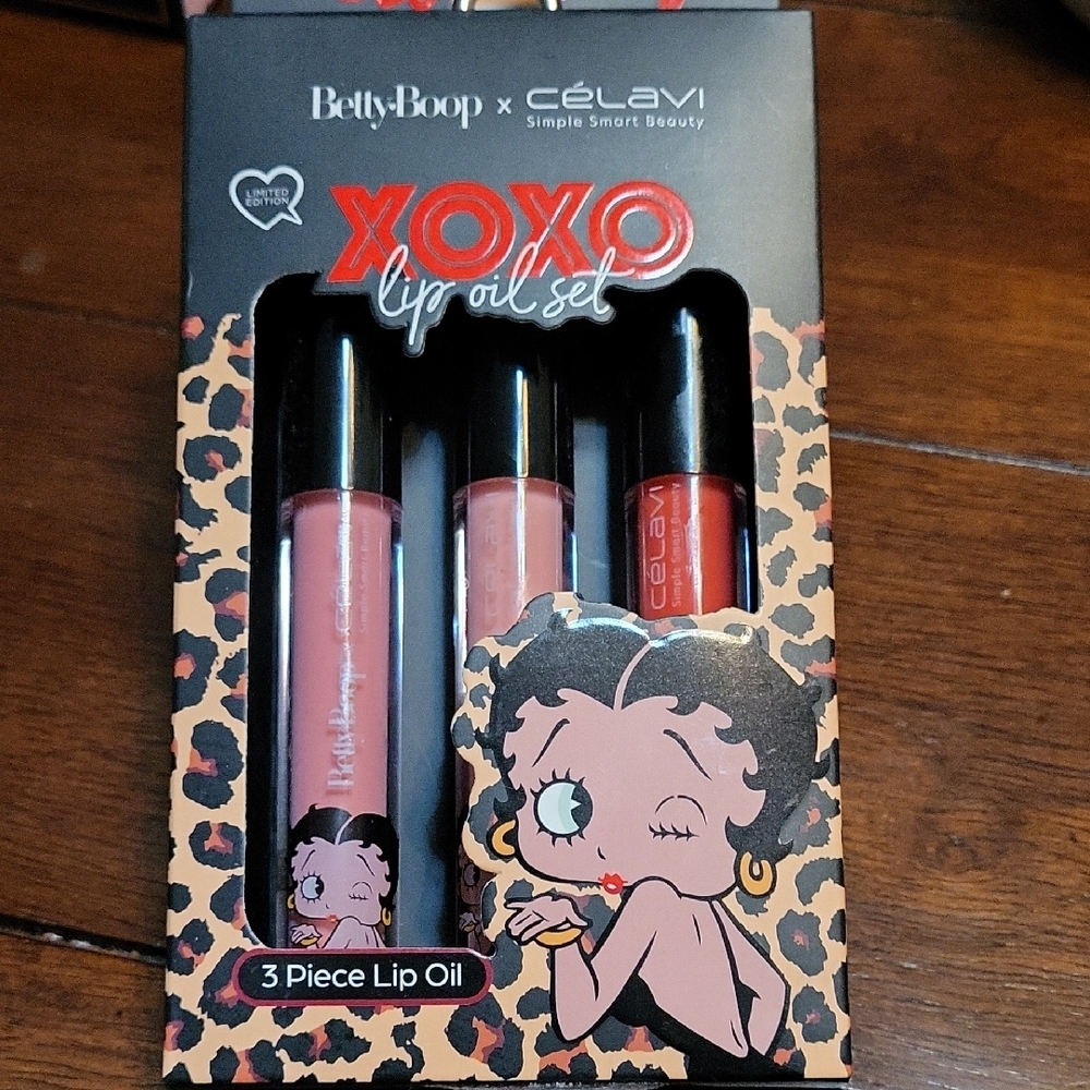 XOXO Lip Oil Set - Pink & Red Shades
